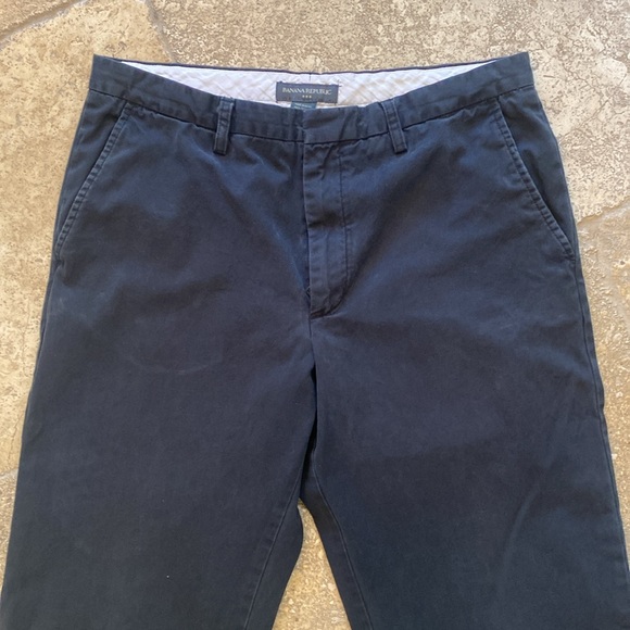 BANANA REPUBLIC FLAT-FRONT CHINO PANTS Size 36x32 - Picture 2 of 7